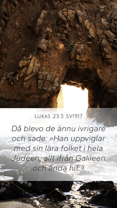 Lukas 23:5 SV1917 Bible Verse Image